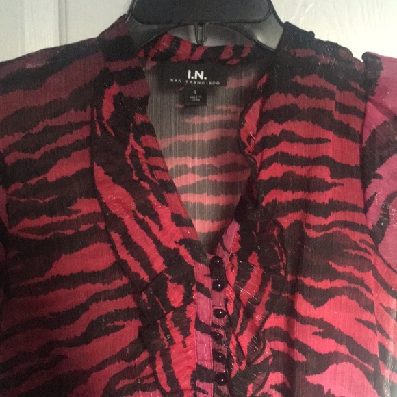 Blouse - Picture 2 of 3